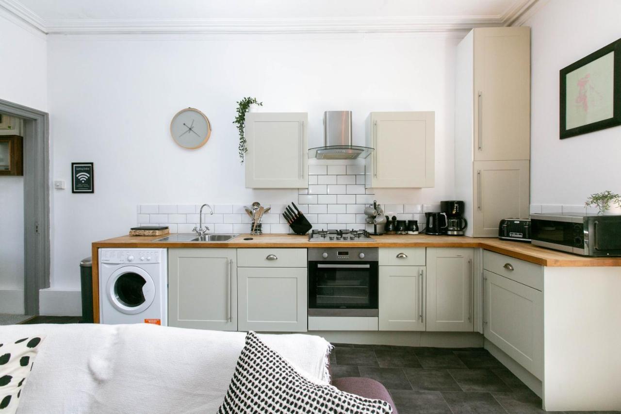Peaceful Apartment - Dedicated Free Parking - Walk To Centre, Uni, Hosp - Business And Leisure - Contact For Long Stays Exeter Kültér fotó