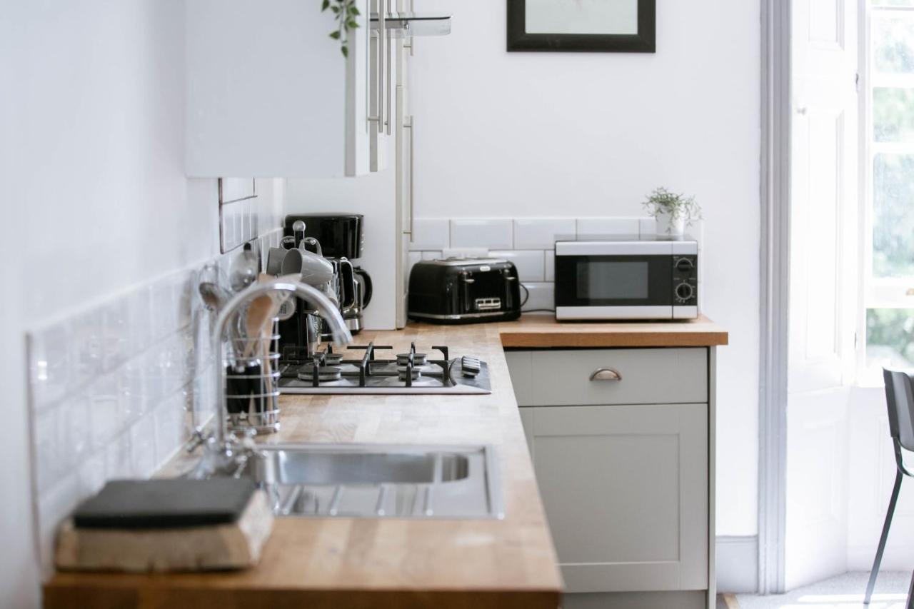 Peaceful Apartment - Dedicated Free Parking - Walk To Centre, Uni, Hosp - Business And Leisure - Contact For Long Stays Exeter Kültér fotó